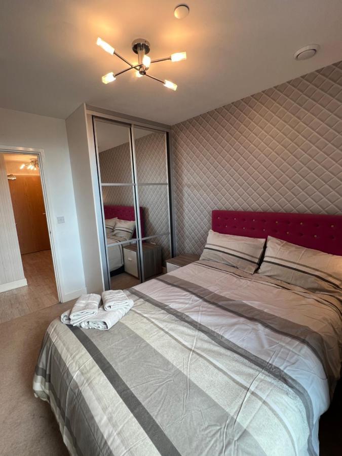 伦敦Cityscape Serenity: 10Th Floor Oasis Near City Airport, Excel & 02公寓 外观 照片