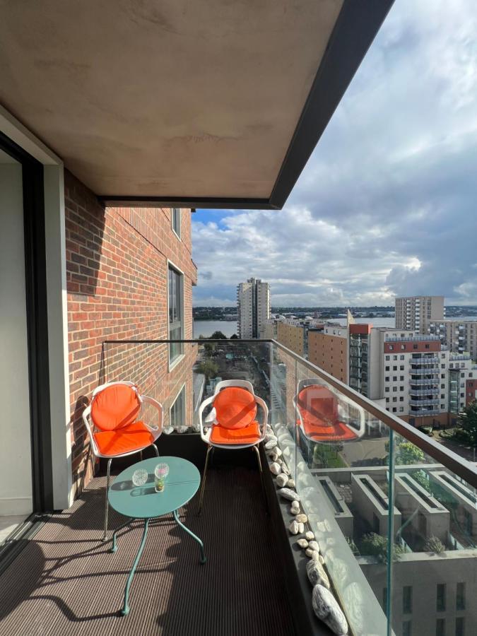 伦敦Cityscape Serenity: 10Th Floor Oasis Near City Airport, Excel & 02公寓 外观 照片